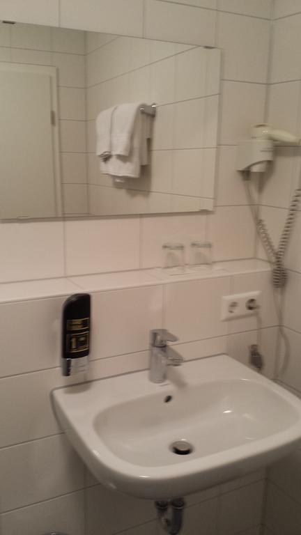 Hotel Alte Krone Tubingen Ruang foto