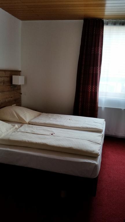 Hotel Alte Krone Tubingen Bagian luar foto