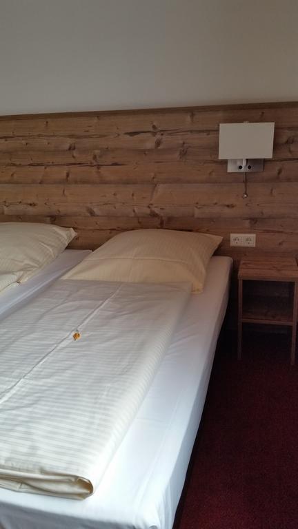 Hotel Alte Krone Tubingen Ruang foto