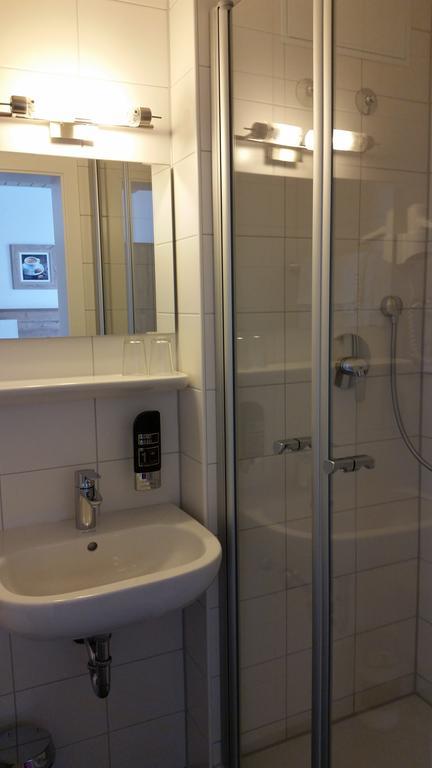 Hotel Alte Krone Tubingen Ruang foto