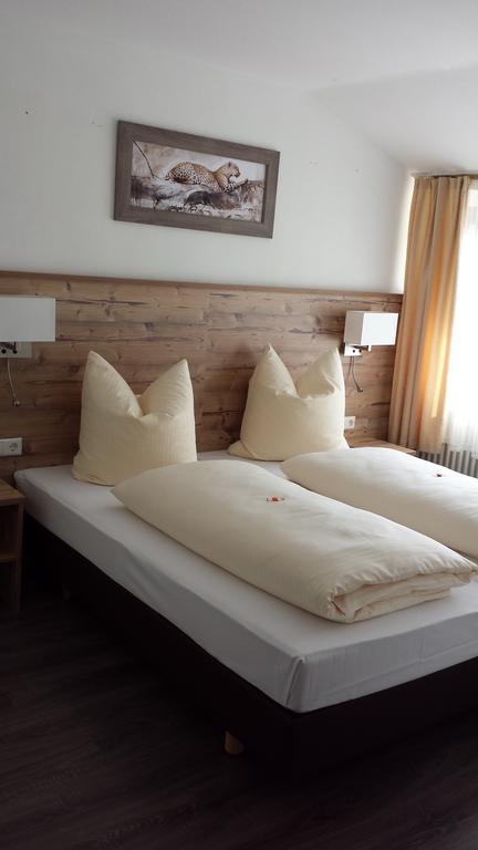 Hotel Alte Krone Tubingen Ruang foto