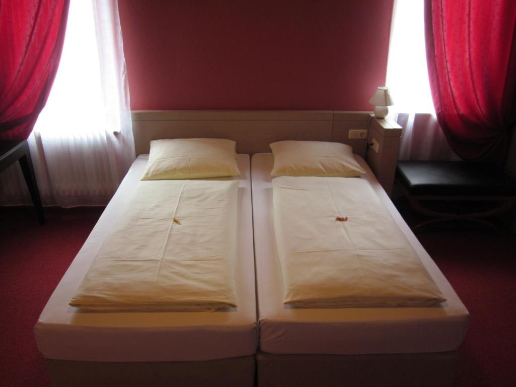 Hotel Alte Krone Tubingen Ruang foto